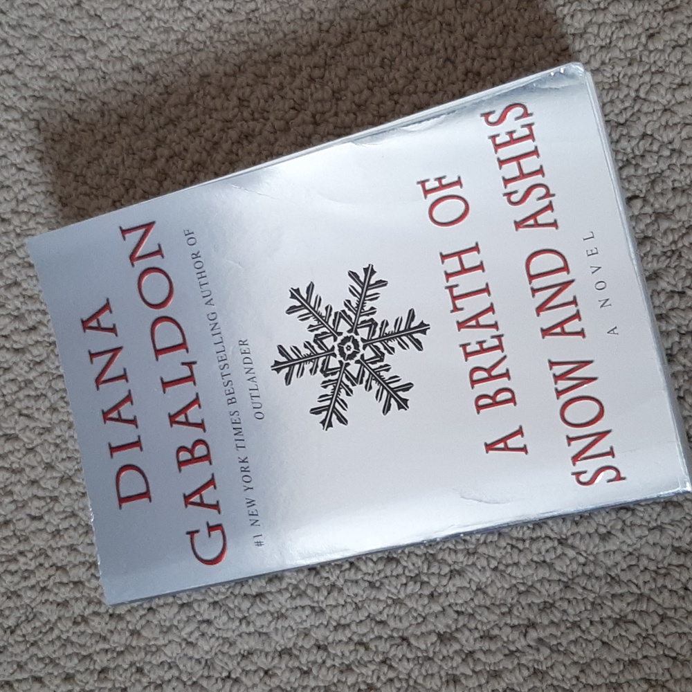 🌼5 for $25🌼 A Breath of Snow and Ashes by Diana Gabaldon